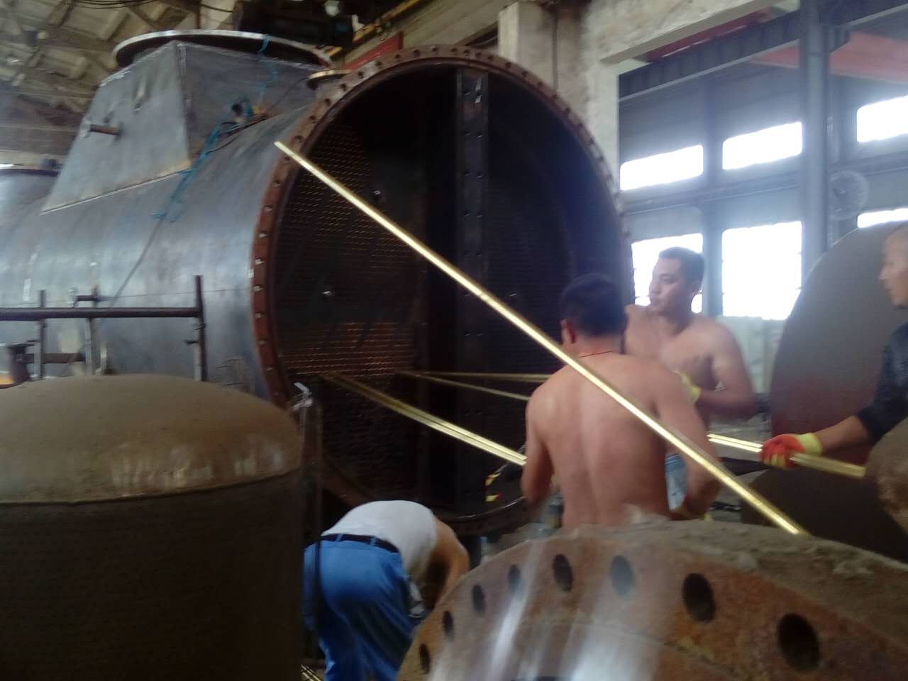 凝汽器现场制作穿铜管换管图8